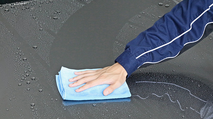 「水滴が拭き取りやすい」イメージ